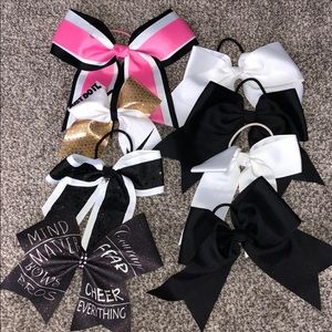 Pack of 8 cheer bows!!